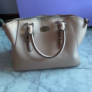 Michael Kors Light Pink bag